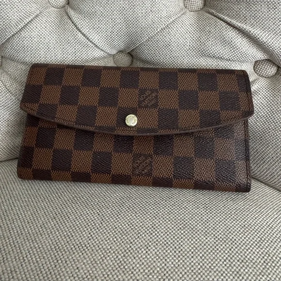Checkered Brown Wallet - Picture 1 of 4